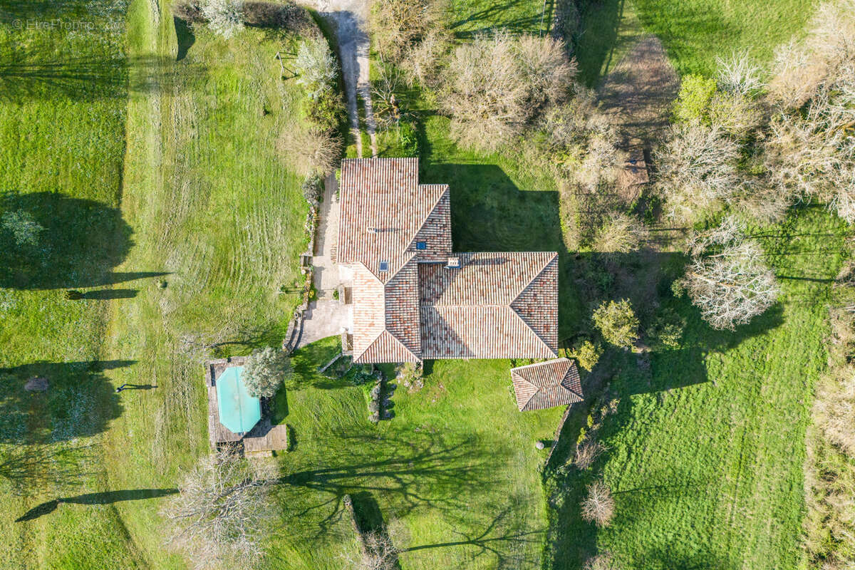 Maison à SAINT-MAURIN