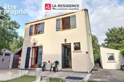 Maison à MAURECOURT