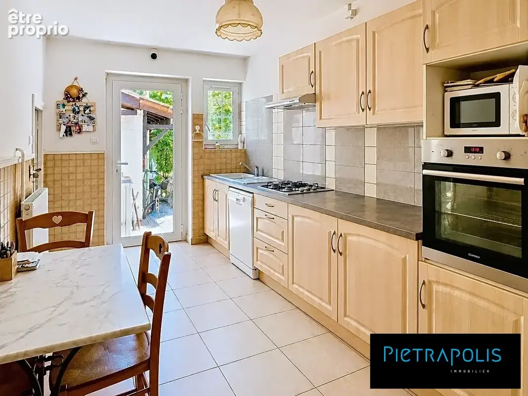 Maison 95 m² à Charnay-Les-Macon  - photo 4
