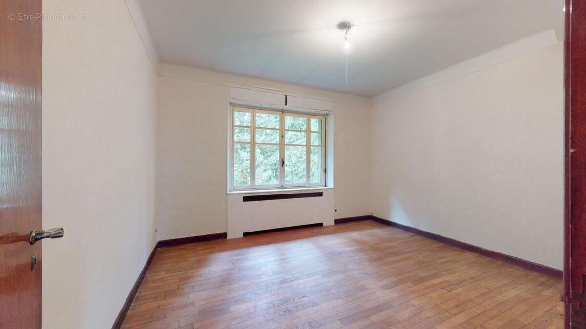 Maison bourgeoise  7 pièce(s) 180 m2 - photo 9