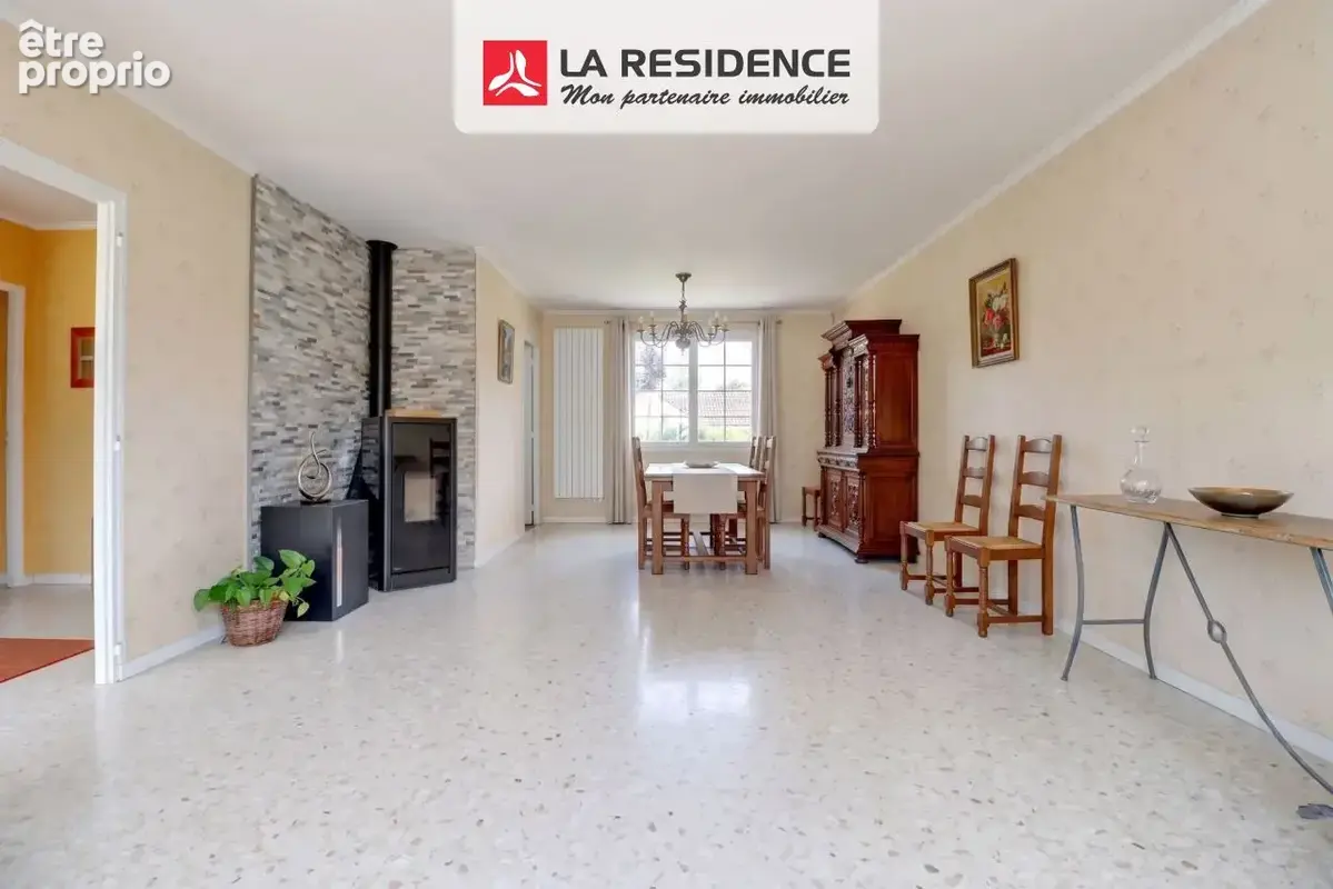 Maison 4 pièces 93 m² à vendre à Houdan (78550) - photo 2