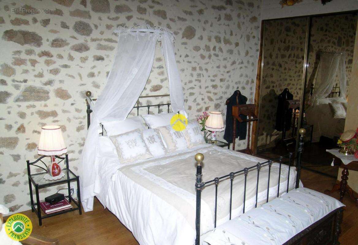 Maison à DUN-LE-PALESTEL