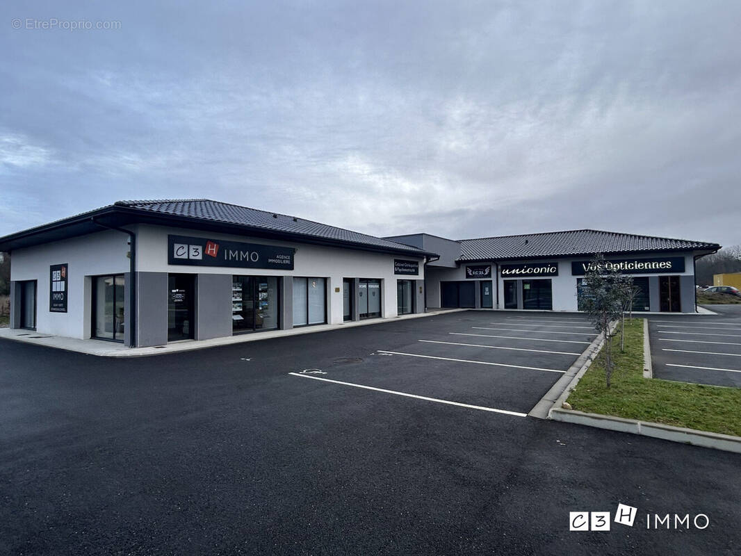 Commerce à LAVERNOSE-LACASSE