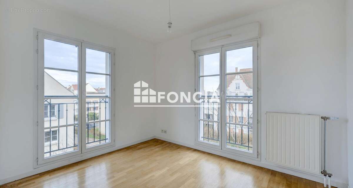 Appartement à LE PLESSIS-ROBINSON