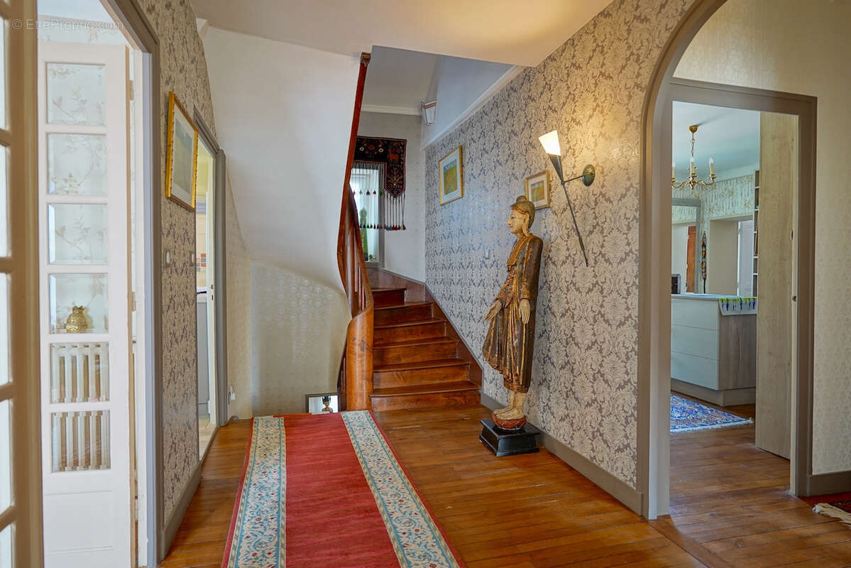 Maison à LA CHAPELLE-SAINT-LAURENT