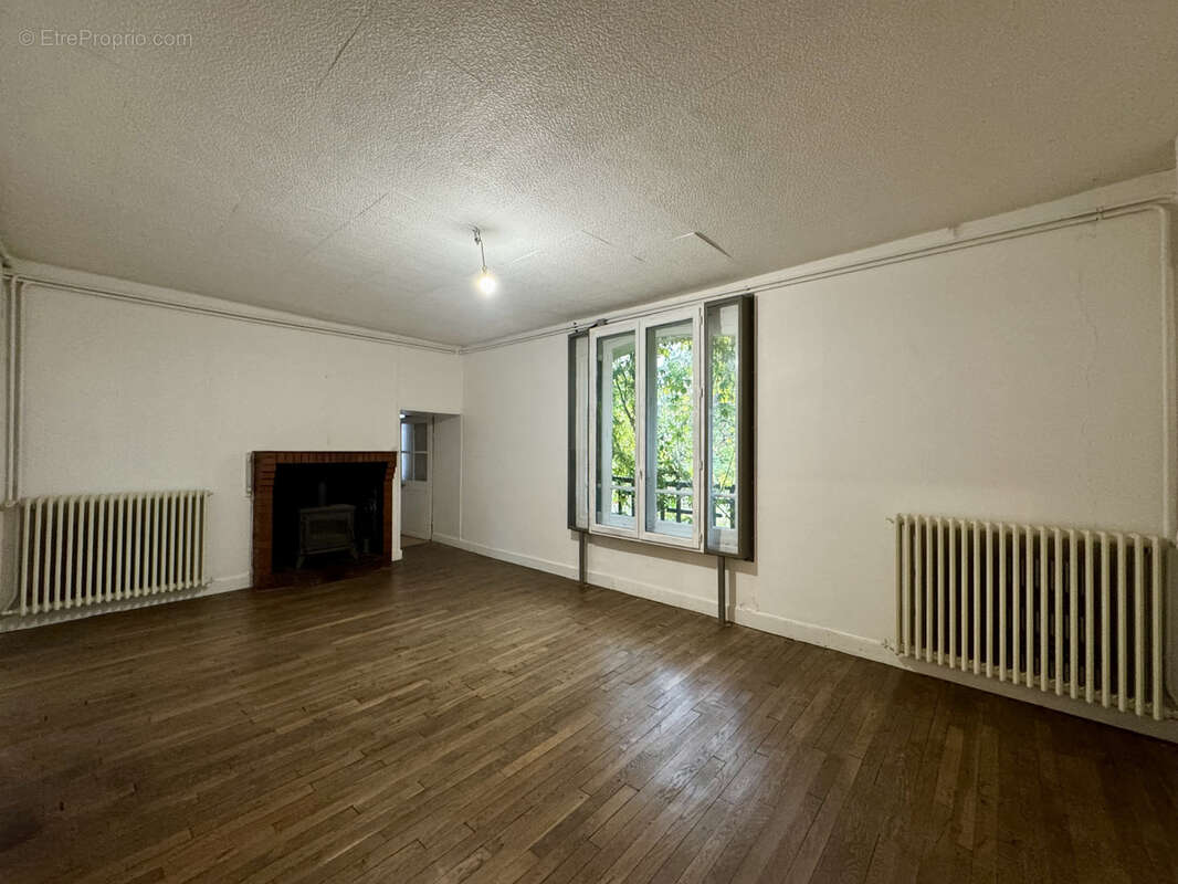 Maison à COULOMMIERS