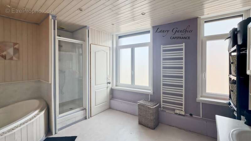 Maison à QUESNOY-SUR-DEULE