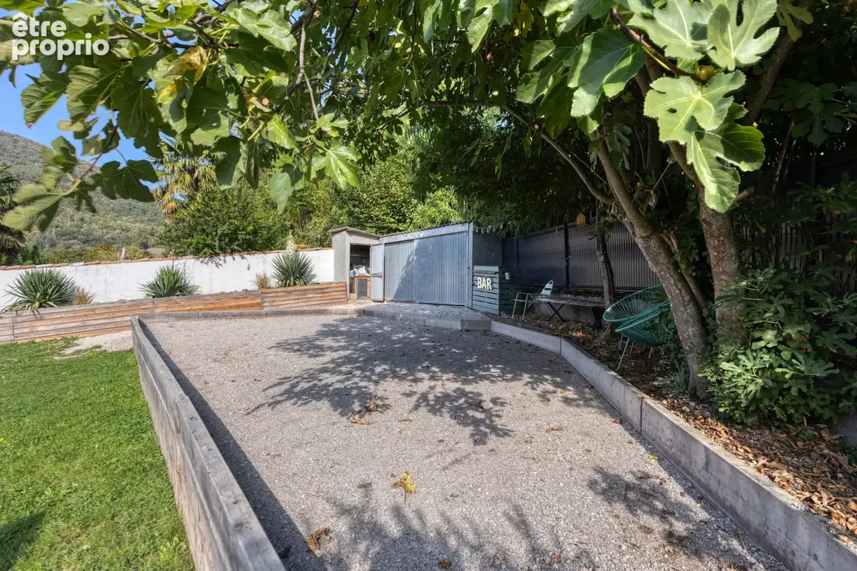 VIZILLE - Maison de 92m2 habitables + 60 m2 utiles, rénovée avec goût, disposant d'une vue dégagée et de beaux - photo 25