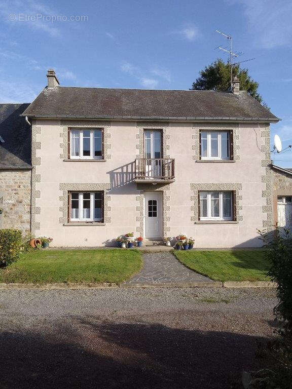 Maison à LE NEUFBOURG