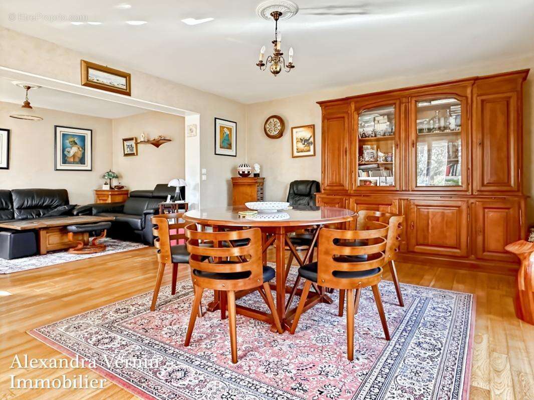 Maison familiale 4 chambres quartier Pontel Saint-Germain-en-Laye - photo 9