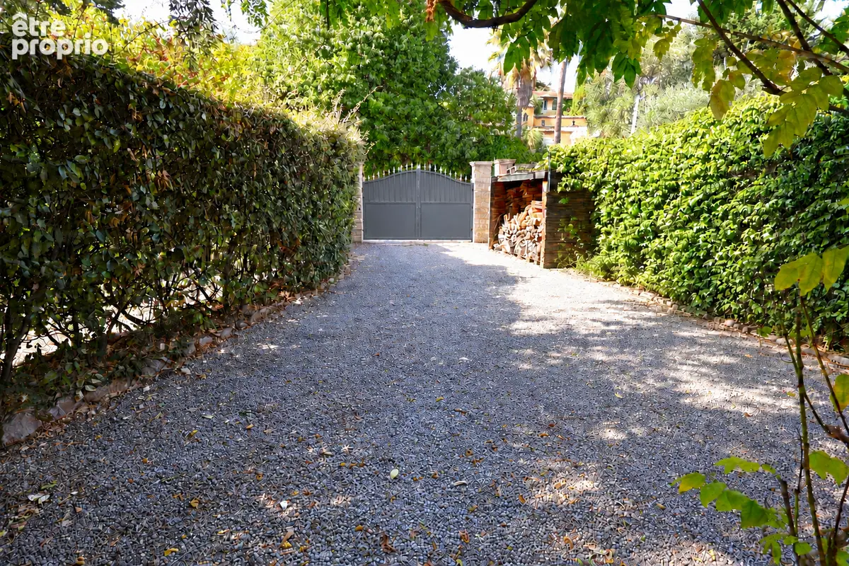 Bas de villa de 80 m² avec jardin de 320 m² et piscine - photo 10