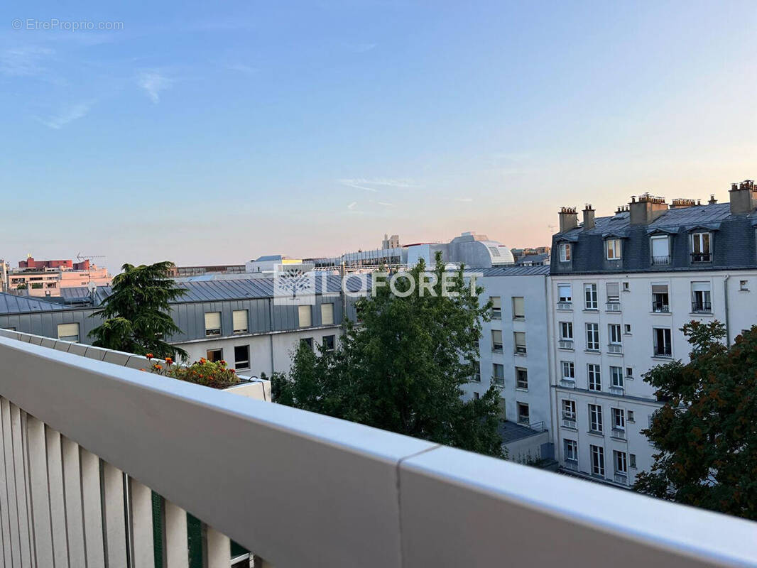 Appartement à PARIS-20E