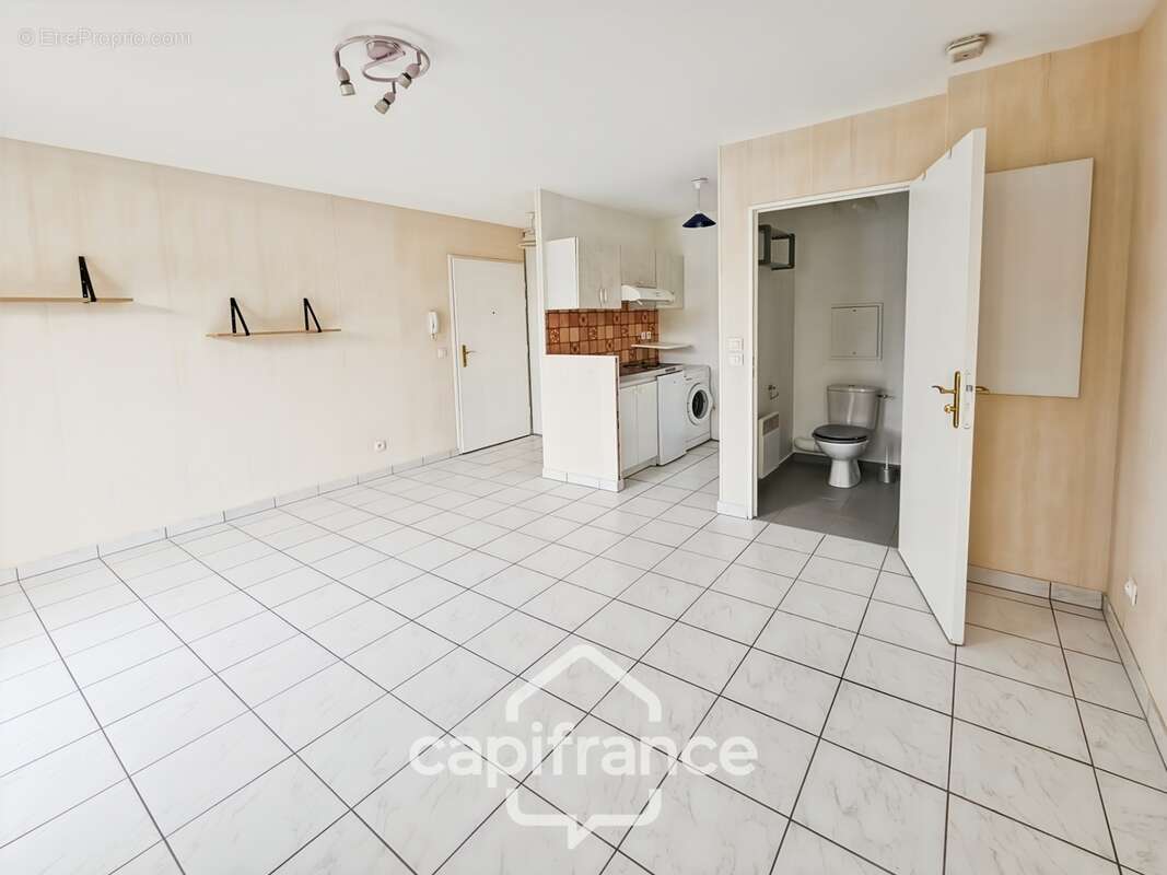 En plein cœur de Villenoy – Studio en rez-de-jardin avec stationnement - photo 9