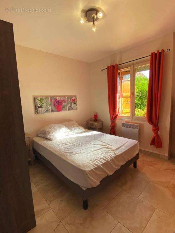 Maison Sarrazac 8 pièce(s) 210 m2 - photo 8