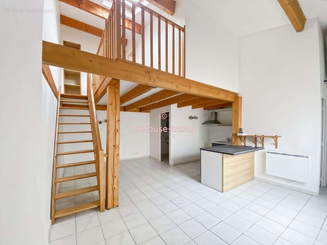 Appartement à SAINT-MAXIMIN-LA-SAINTE-BAUME