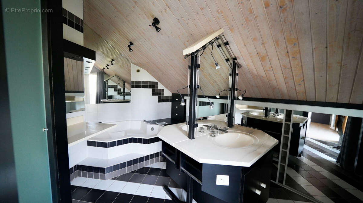 Maison à ANNECY-LE-VIEUX