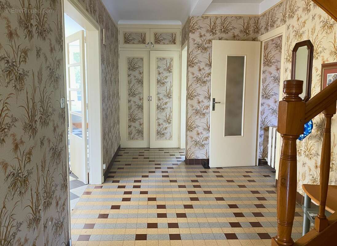 Maison à PEYRAT-LE-CHATEAU