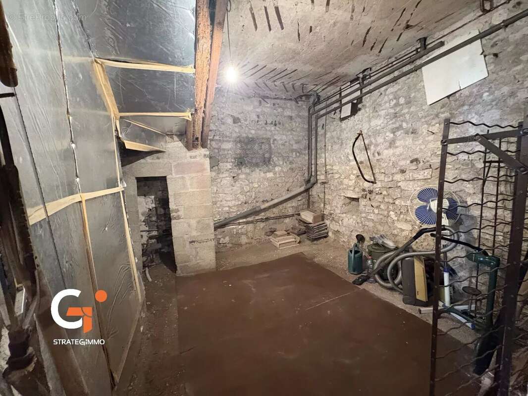 Maison à SAINT-ETIENNE-DU-ROUVRAY