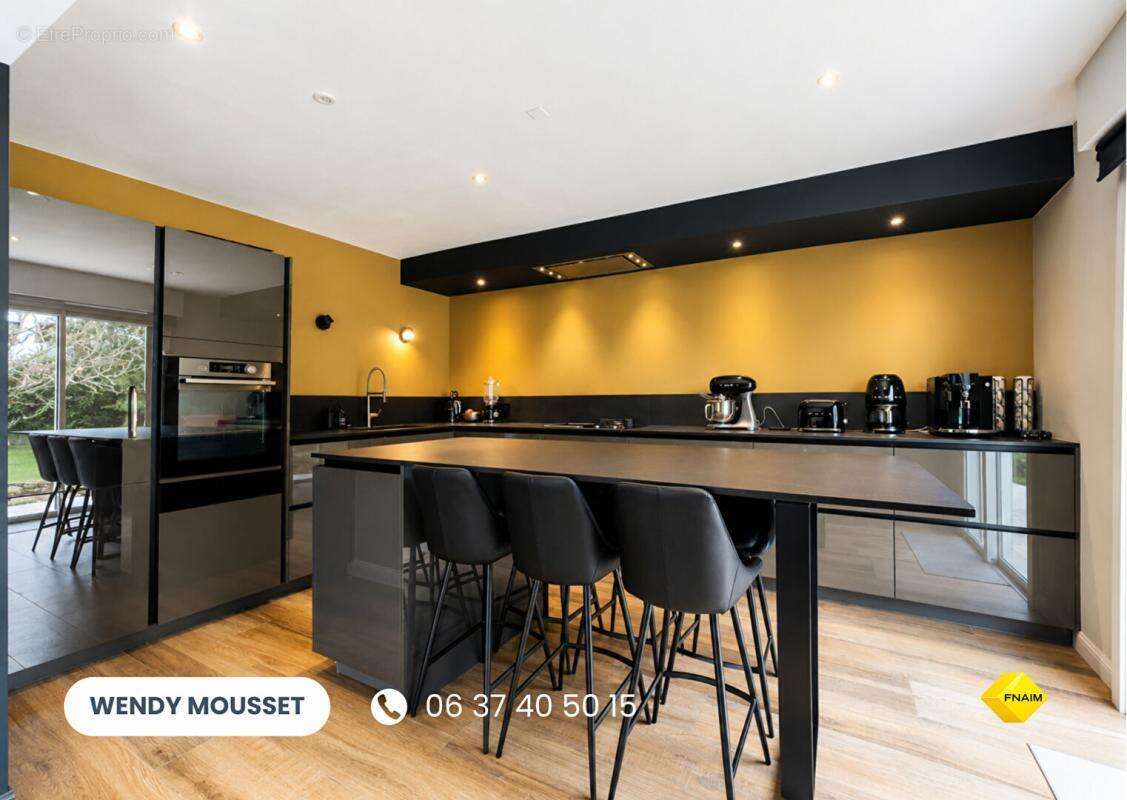 Villa proche d'un Golf  de 285 m² avec sous-sol - Aux portes de Vannes - photo 8