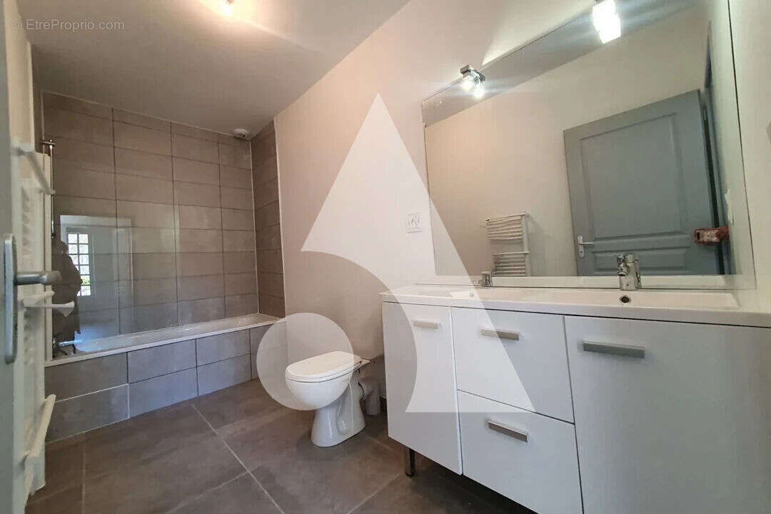 Appartement T5 sur VALMONDOIS - photo 2