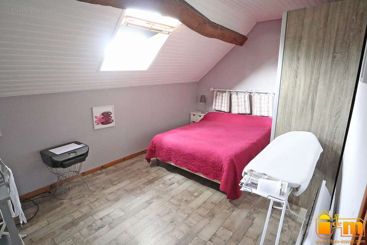 Maison à MEREVILLE