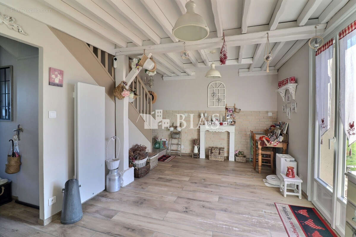 Maison à EQUEMAUVILLE
