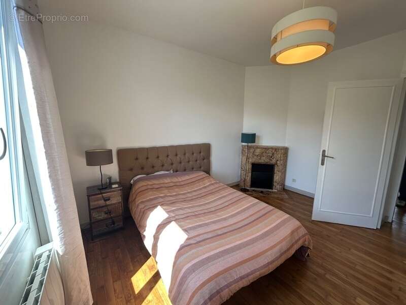 Rare a vannes (56)- centre appartement de charme 107 m²  avec stationnement privatif (56) - photo 16