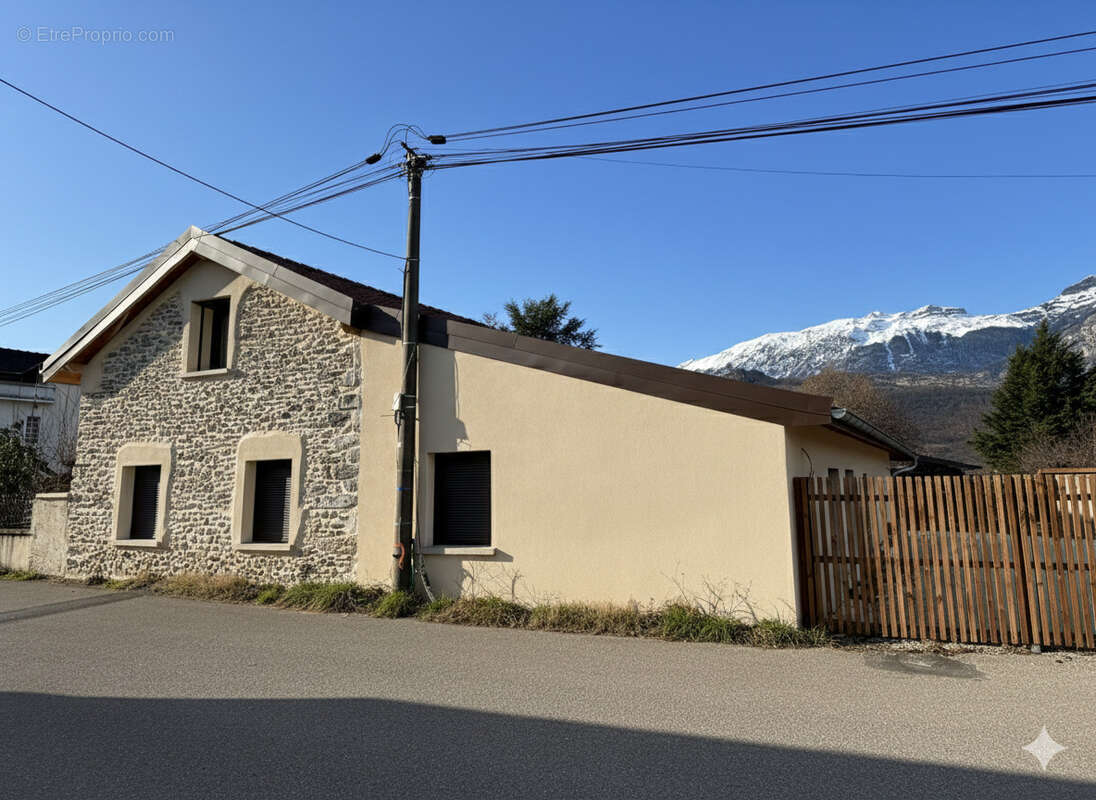 Maison à VIF