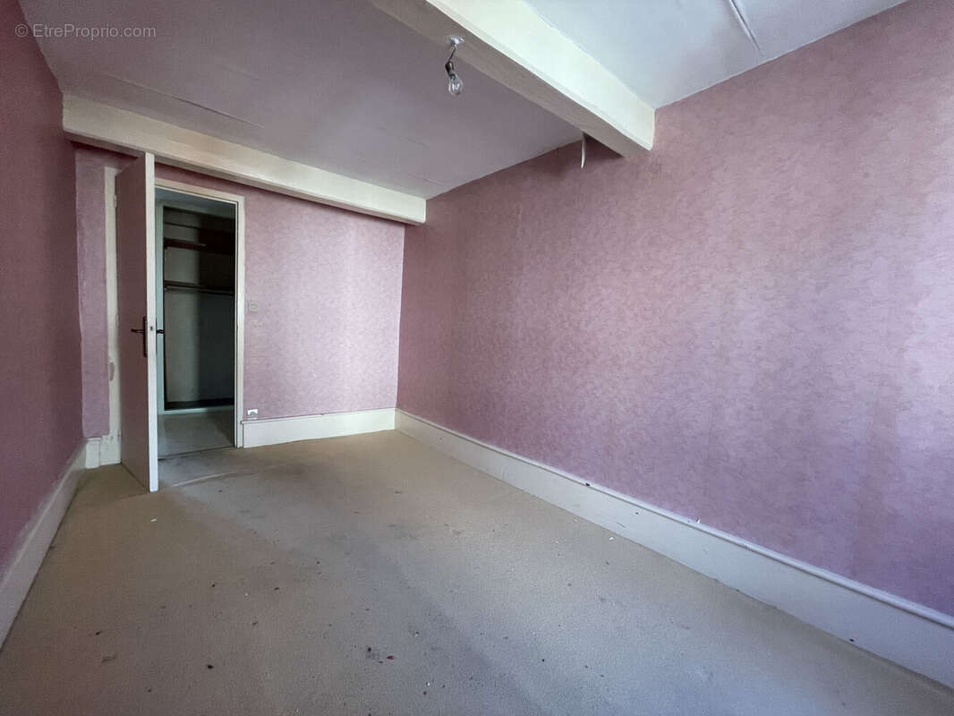 Photo 8 - Appartement à SAINT-JUST-LA-PENDUE