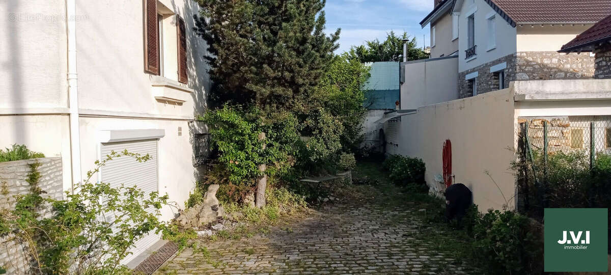 Maison à MONTMORENCY