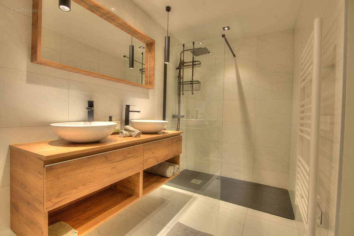 Appartement t4  90m²  rez de jardin centre ville piscine privative - photo 4