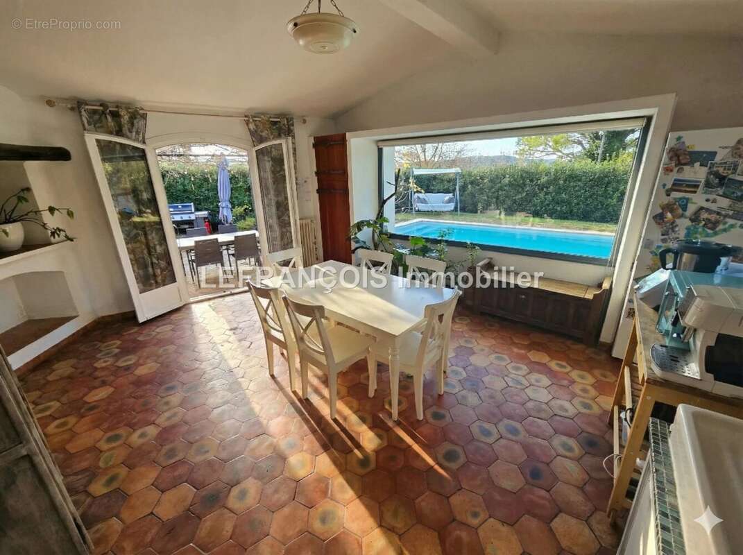 Maison à PEYMEINADE