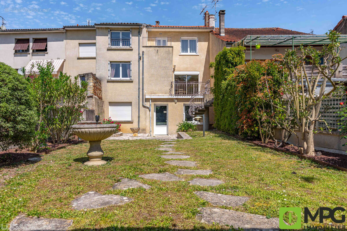 Maison à VILLENEUVE-SUR-LOT