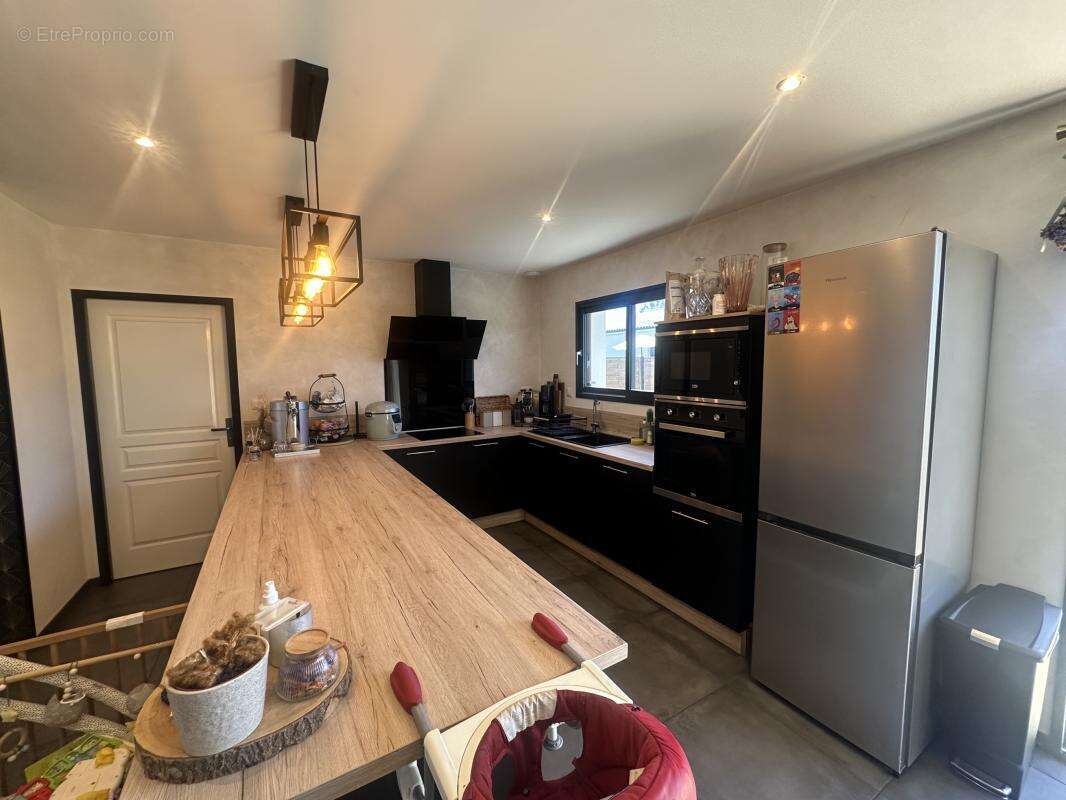 Maison 120 m² à Roches-Premarie-Andille  - photo 10
