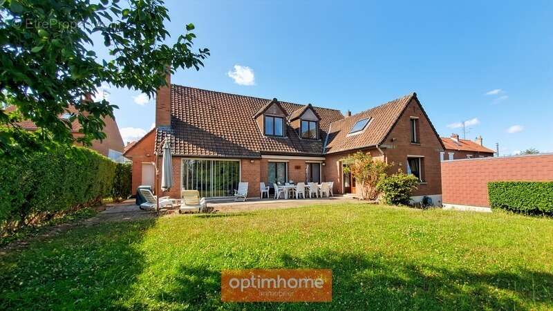 Arras chr / citadelle – pavillon individuel semi plain-pied de 219 m² – 5 chambres – sous-sol complet – jardin 1 008 m² - photo 2