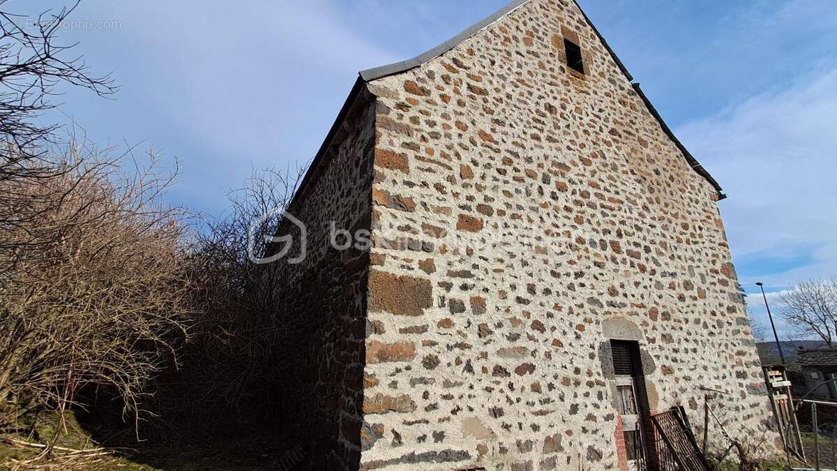 Maison à NEUSSARGUES-MOISSAC