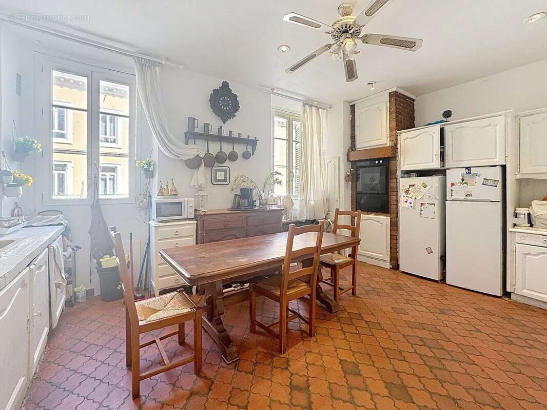 Appartement Bourgeois de 6 pièces - Nice Carré d'Or - photo 3