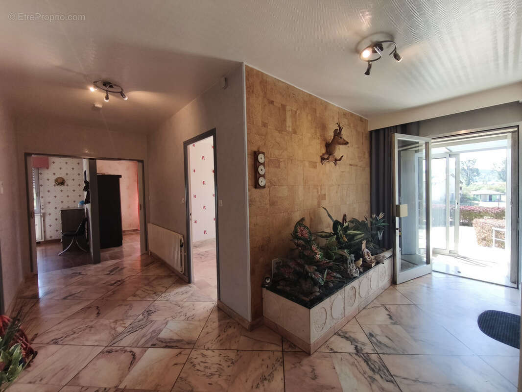 maison de plain pied sur 1700m2 de terrain - photo 4