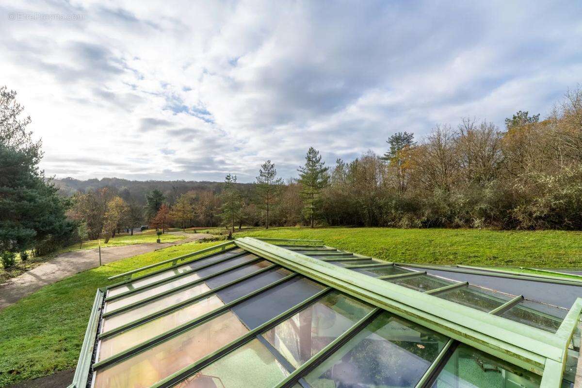 Maison à SAINT-MAURICE-MONTCOURONNE