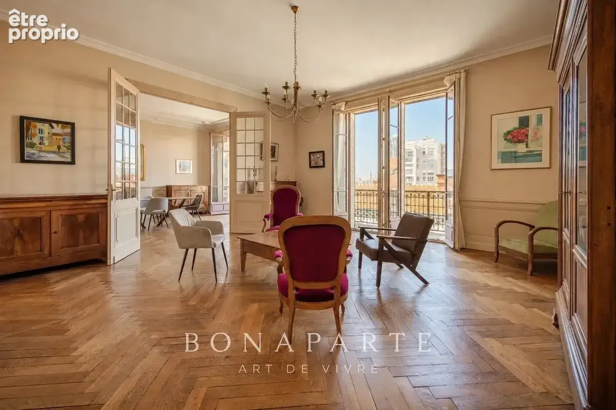 Élégant appartement haussmannien au cœur de Roanne - photo 4