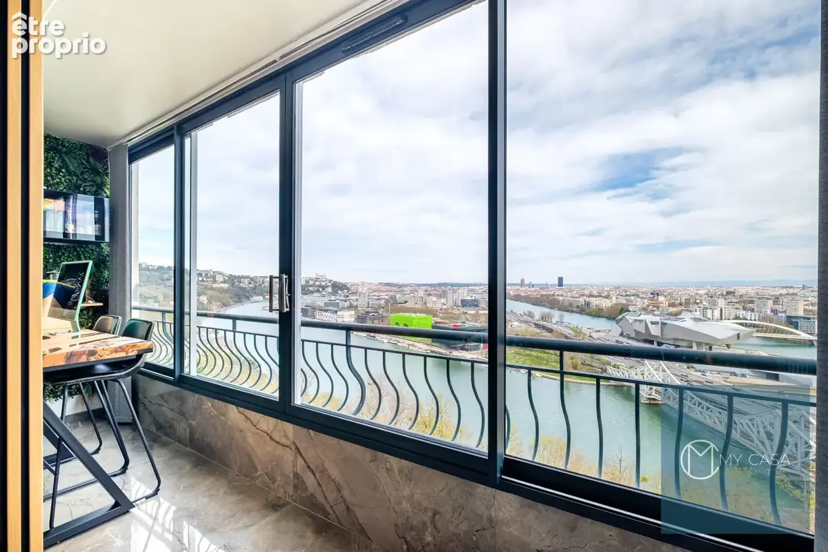 Appartement à LA MULATIERE