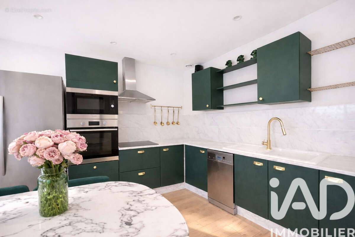 Photo 3 - Appartement à SURESNES