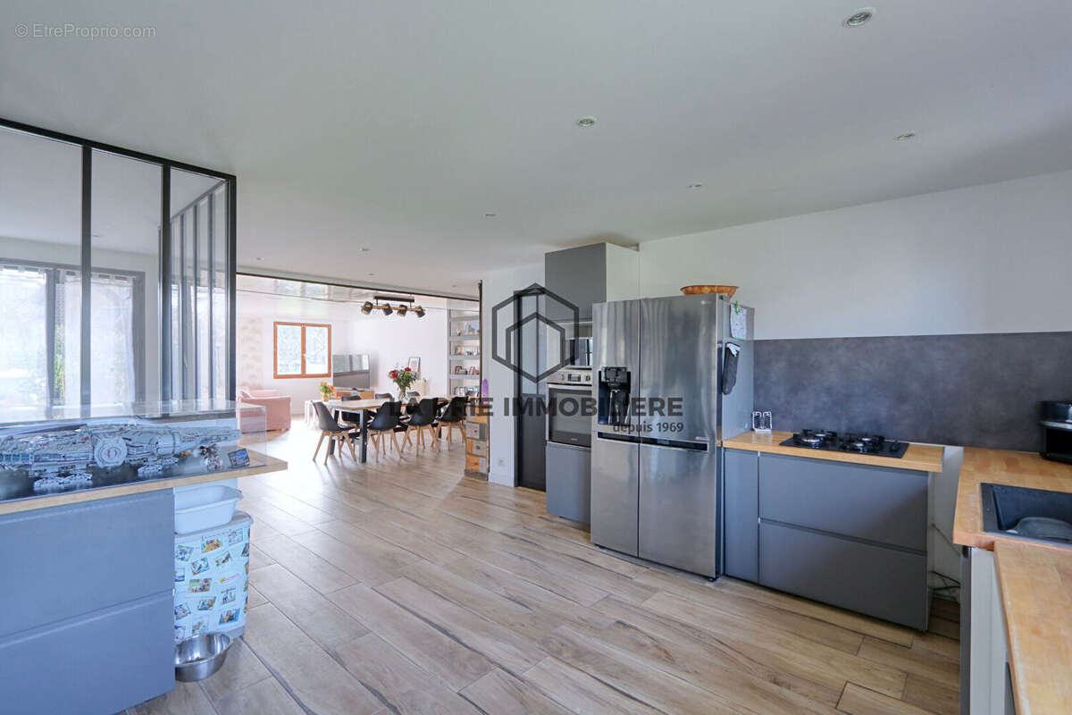 Maison à VILLECRESNES