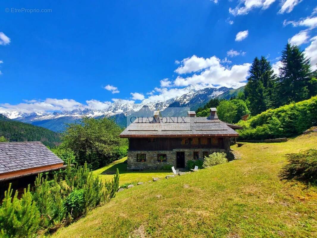 Maison à LES HOUCHES