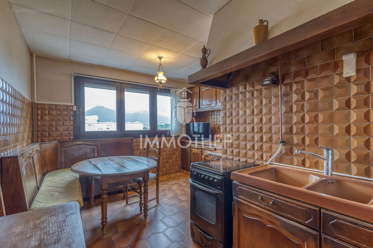 Appartement à ECHIROLLES