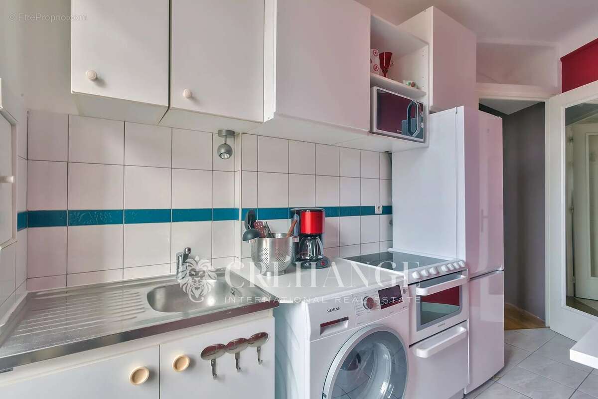 Appartement à PARIS-20E
