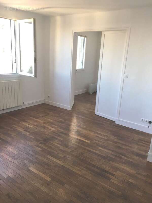 Appartement à AUBERVILLIERS