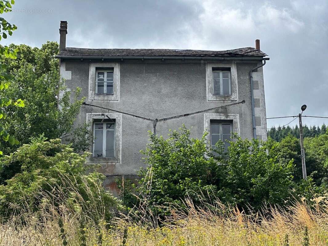 Maison à NEUSSARGUES-MOISSAC