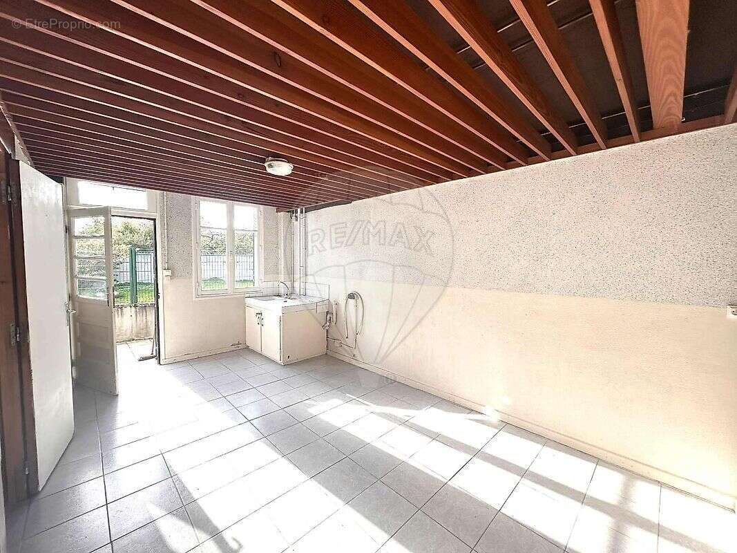 Maison à COULANGES-LES-NEVERS