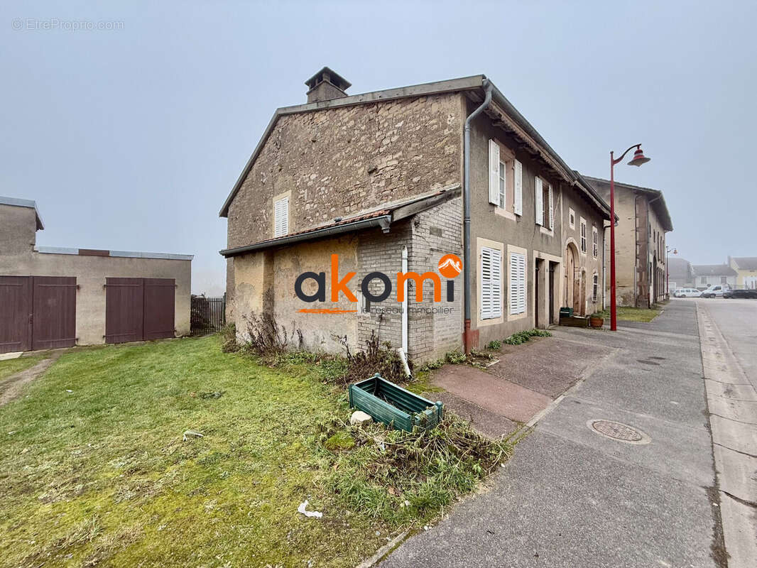 Maison à PETITMONT